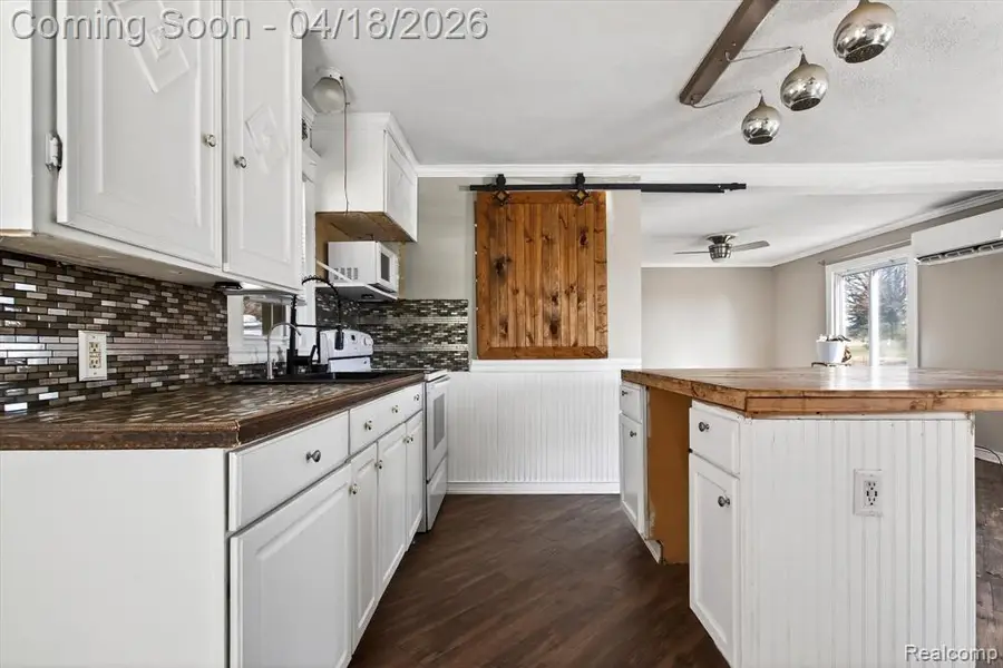 3823 Oxbow, Sodus, MI 49126 - #3