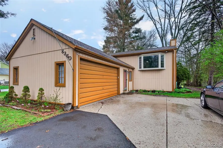 8360 Arlis, Commerce Township, MI 48382 - #2
