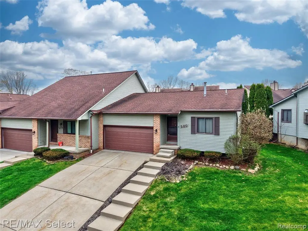 580 Oakbrook, Flushing, MI 48433 - #1