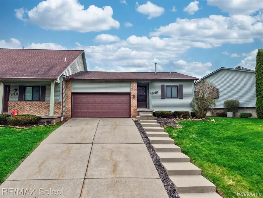 580 Oakbrook, Flushing, MI 48433 - #2