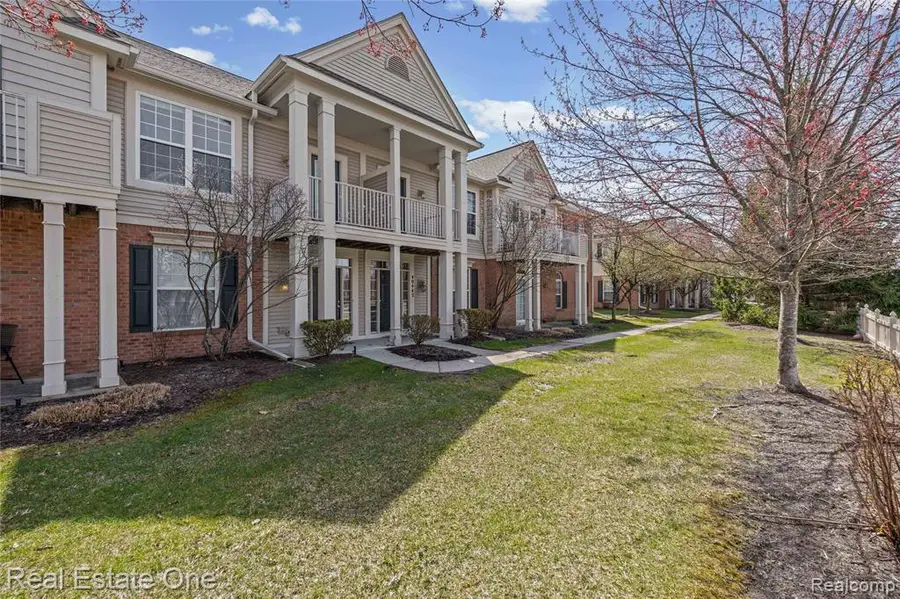 40442 Bay Harbor, Canton, MI 48188 - #2