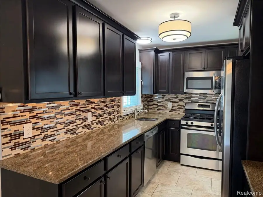 671 Coolidge, Birmingham, MI 48009 - #3