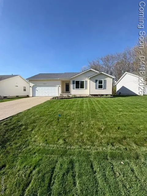 1227 Windsor, Grand Blanc, MI 48507