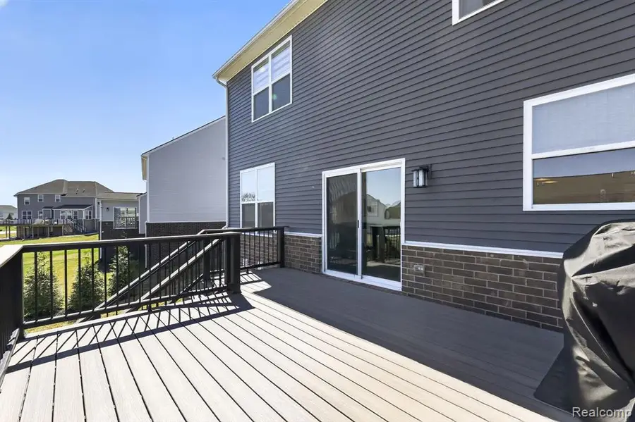 26512 International, South Lyon, MI 48178 - #3