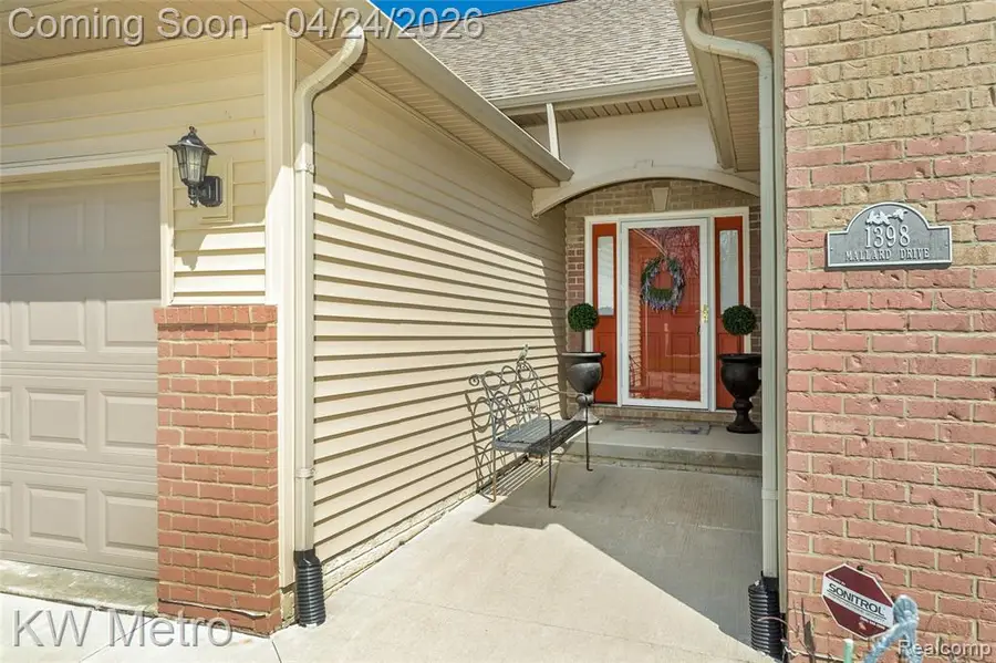 1398 Mallard, Burton, MI 48509 - #2