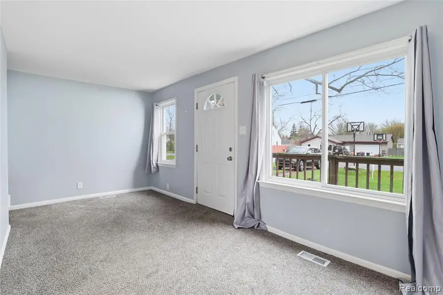 2164 Savoy, Burton, MI 48529 - #2