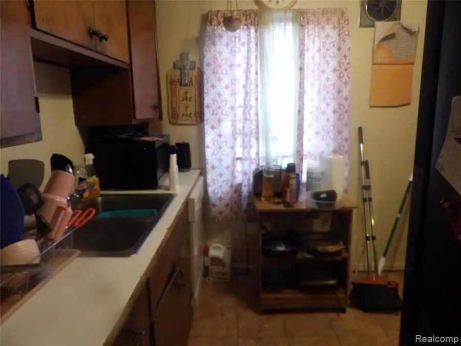 10945 Peerless, Detroit, MI 48224 - #2