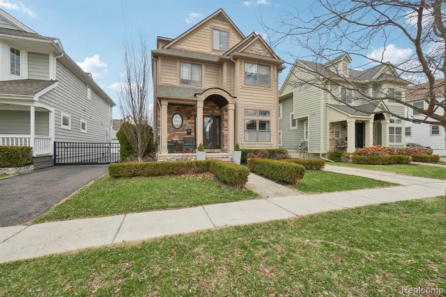 1335 Webster, Birmingham, MI 48009 - #2