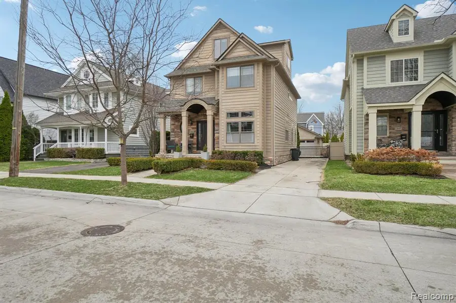 1335 Webster, Birmingham, MI 48009 - #3