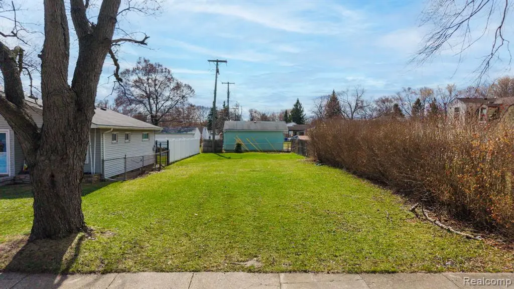 20751 Powers, Dearborn Heights, MI 48125 - #1