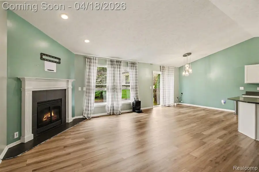 702 Dewars, Howell, MI 48843 - #2