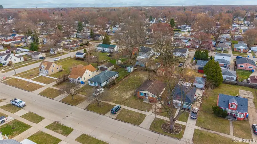 25659 Annapolis, Dearborn Heights, MI 48125 - #3