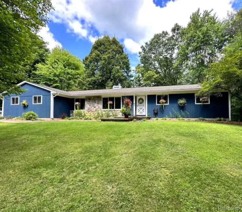 9115 Pine Hill, Fenton, MI 48430 - #1