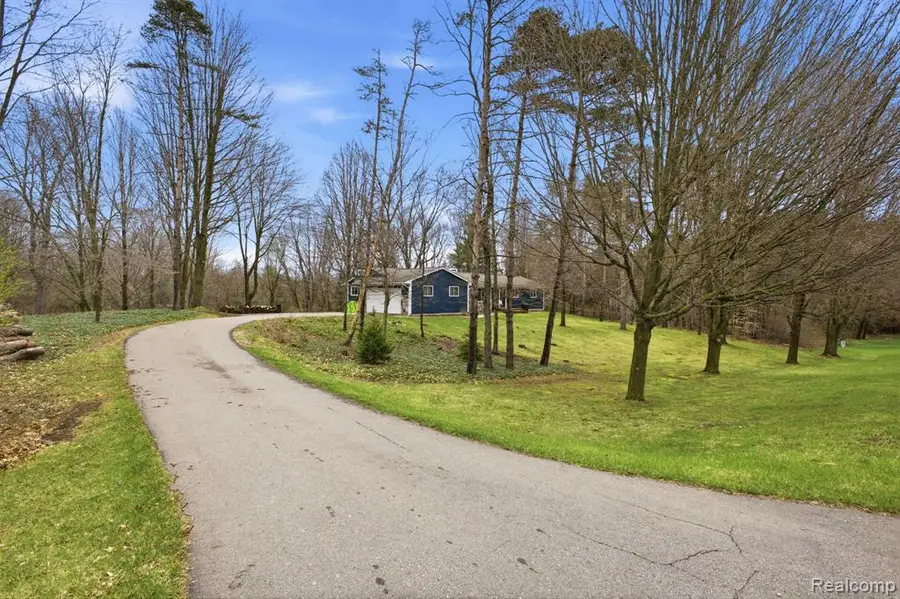 9115 Pine Hill, Fenton, MI 48430 - #3