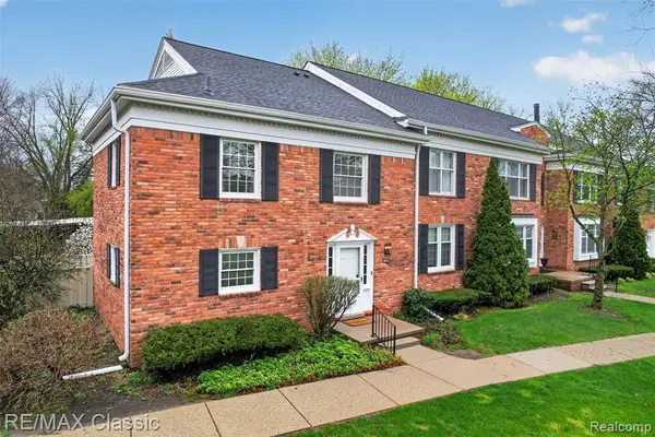 1460 Trailwood, Bloomfield Hills, MI 48301