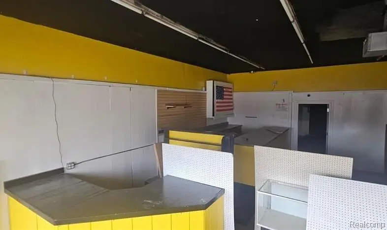 1902 Fenton, Flint, MI 48507 - #3