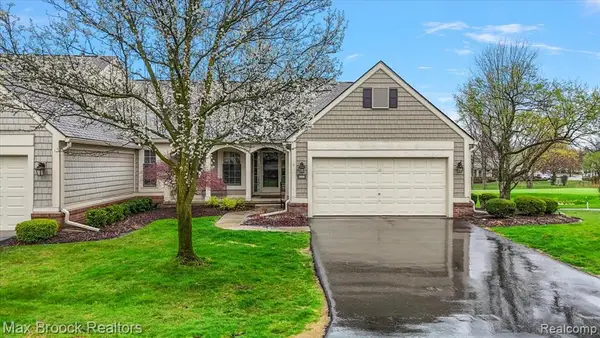 888 Tartan Trail, Bloomfield Hills, MI 48304