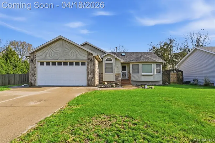 503 W Hamburg, Pinckney, MI 48169 - #2