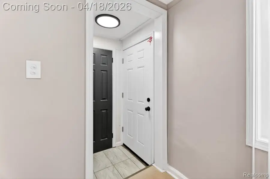 15800 Saint Marys, Detroit, MI 48227 - #2