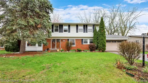 36762 Harwick, Clinton Township, MI 48035