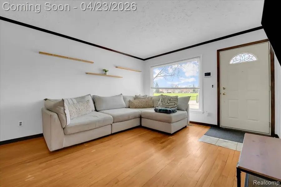 4663 Mayfair, Dearborn Heights, MI 48125 - #3