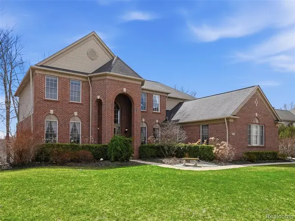 3235 Woodview, Lake Orion, MI 48362
