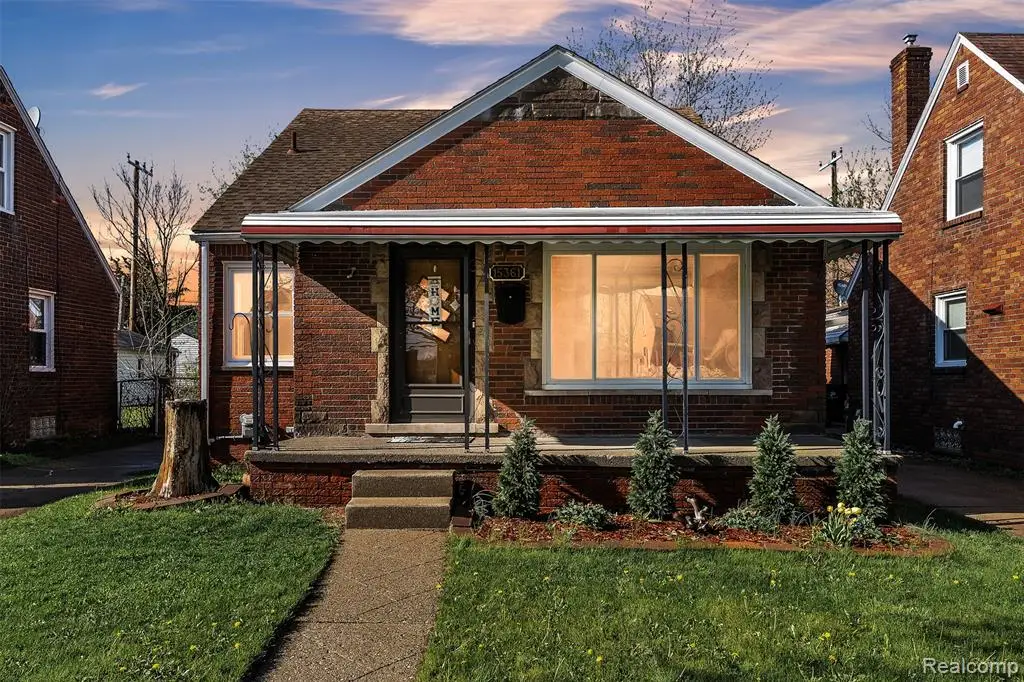 15361 Sprenger, Eastpointe, MI 48021 - #1