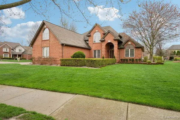6962 Muirfield Dr., Shelby Twp, MI 48316