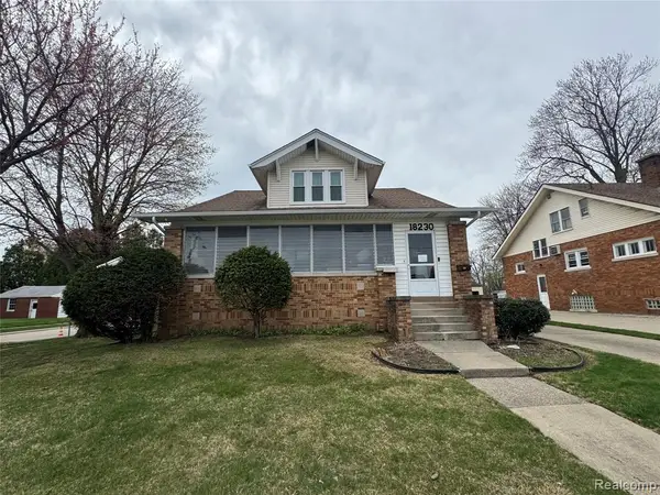 18230 Frazho, Roseville, MI 48066