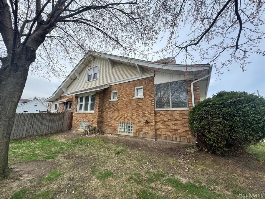 18230 Frazho, Roseville, MI 48066 - #3