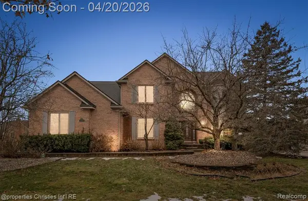 22165 Chase, Novi, MI 48375