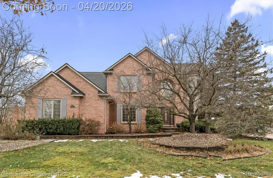 22165 Chase, Novi, MI 48375 - #2