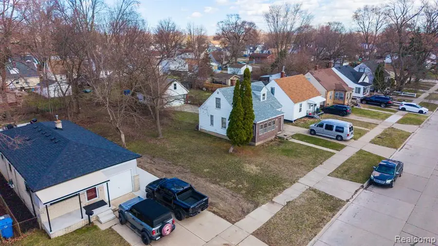 26166 Powers, Dearborn Heights, MI 48125 - #3