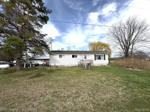 12470 Yale, Brockway, MI 48097