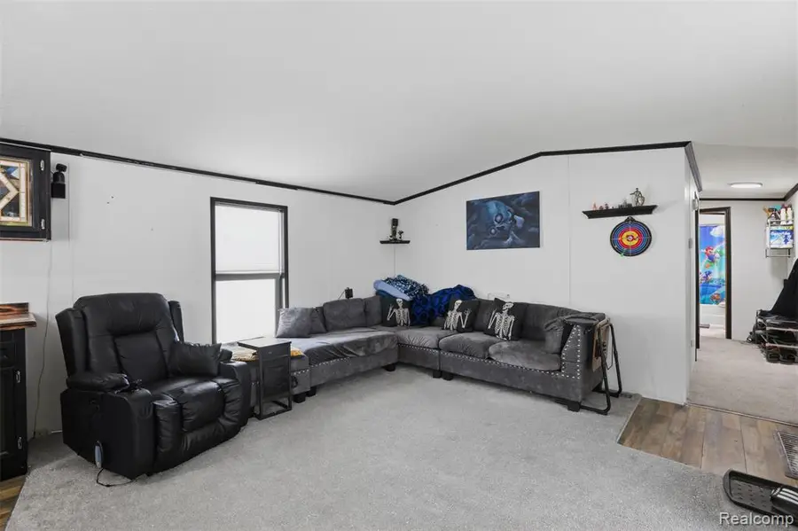 20689 Seneca, Clinton Township, MI 48036 - #2