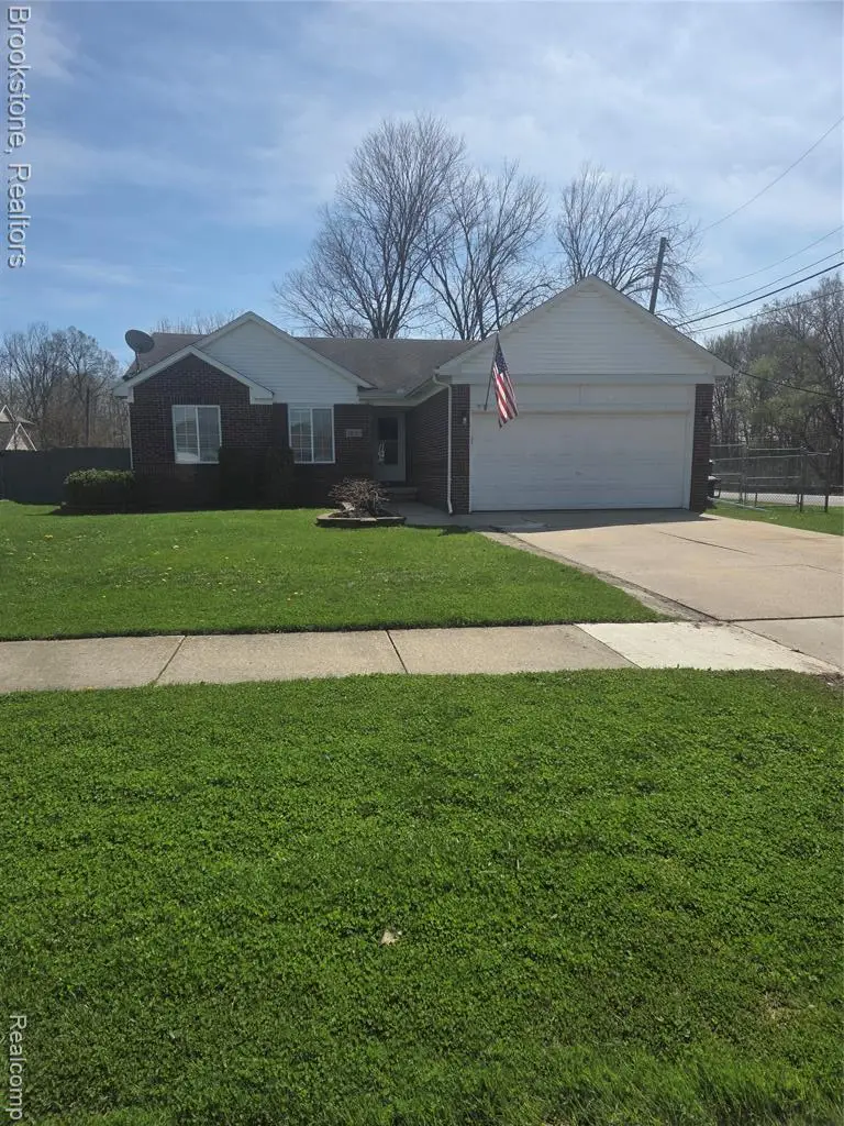 32010 N Oakcrest, Chesterfield, MI 48047 - #2