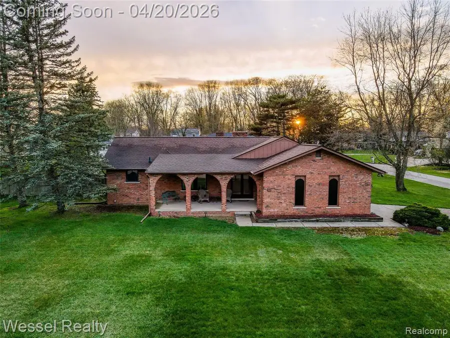 53659 Wolf, Shelby, MI 48316 - #2