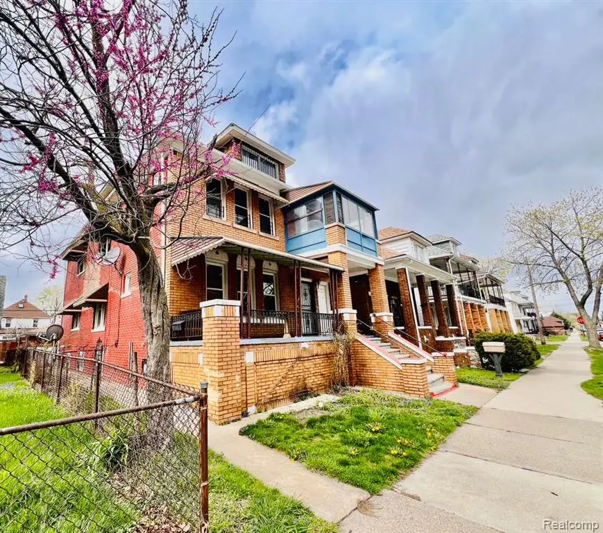 3215 Evaline, Hamtramck, MI 48212 - #2