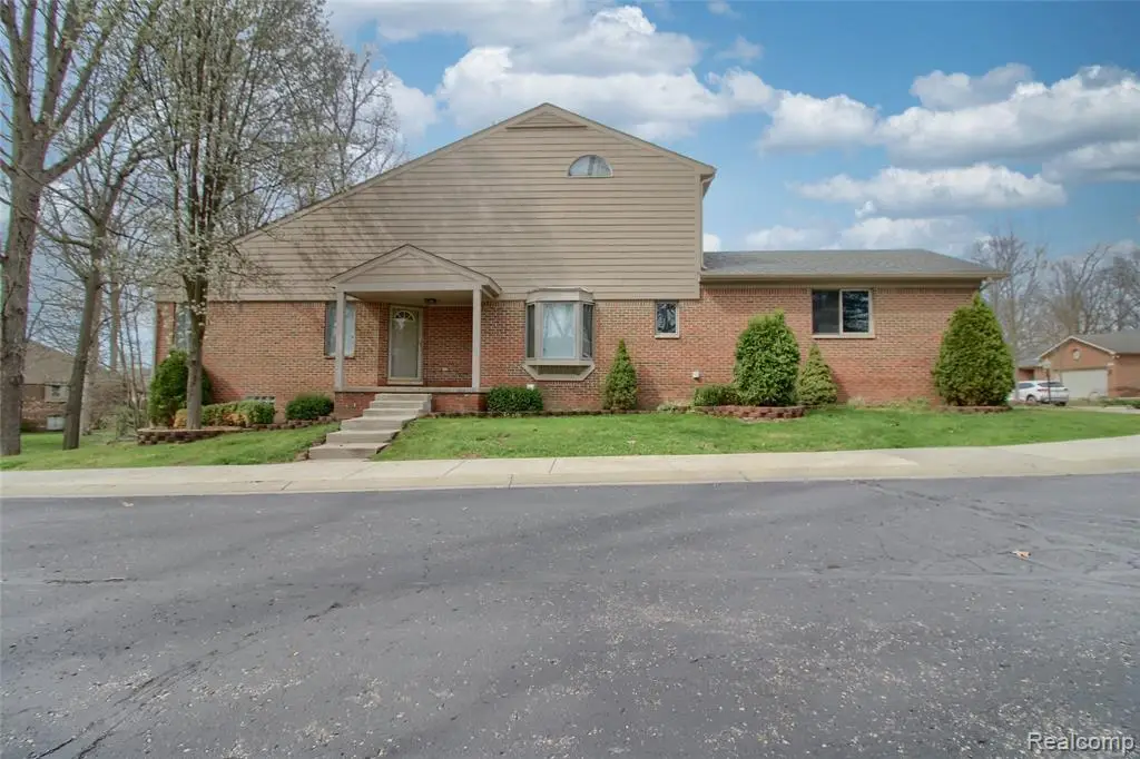 505 Willow #26, South Lyon, MI 48178 - #1