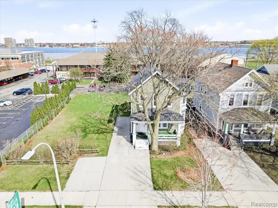 1618 Military, Port Huron, MI 48060 - #3