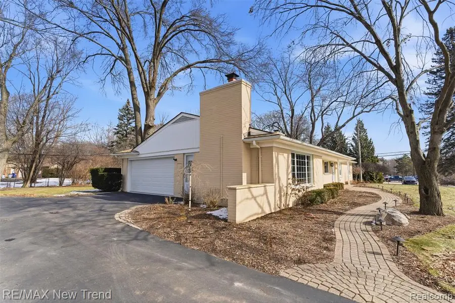1043 Westview, Bloomfield Hills, MI 48304 - #3