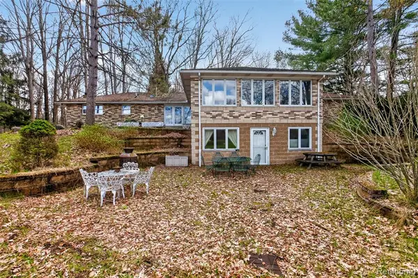 8197 Irish, Millington, MI 48746