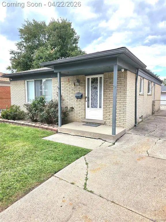 6129 Kinmore, Dearborn Heights, MI 48127 - #2