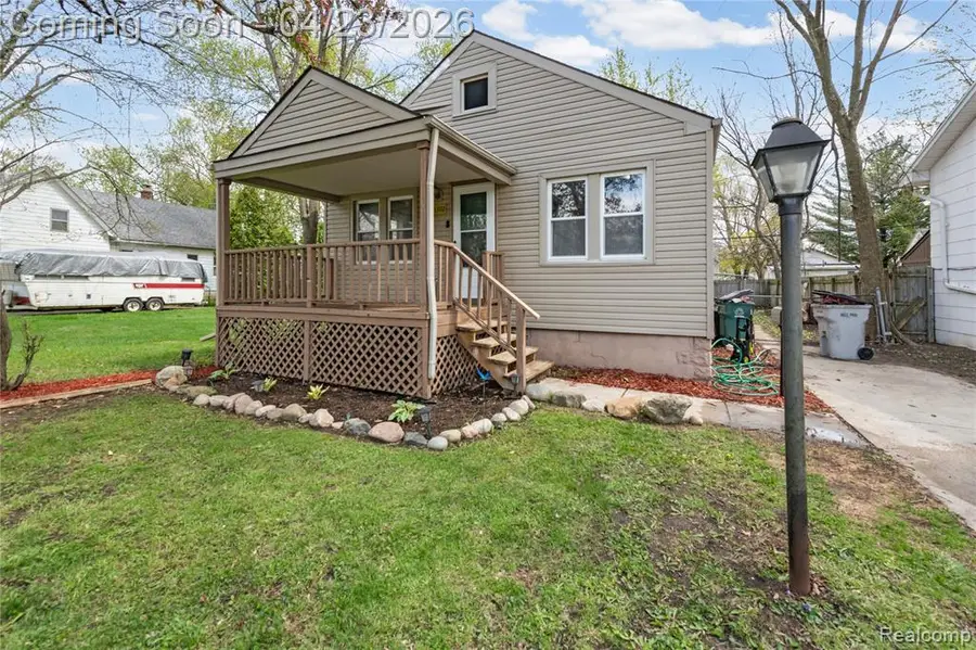 23392 Cayuga, Hazel Park, MI 48030 - #2