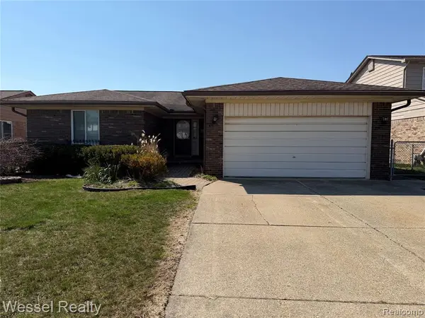 36675 Engleside, Sterling Heights, MI 48310
