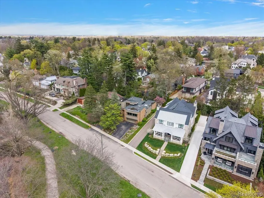 700 Lakeside, Birmingham, MI 48009 - #2