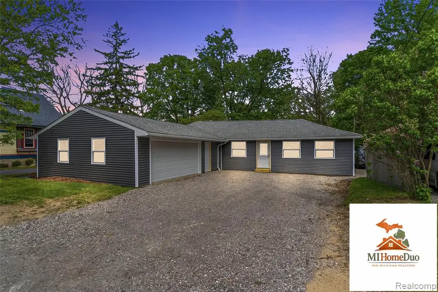 713 S Mill, Clio, MI 48420 - #2