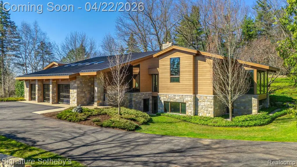 5051 Beach, Troy, MI 48098 - #1