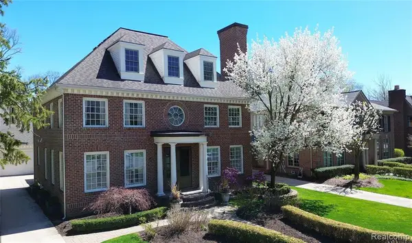 364 Chesterfield, Birmingham, MI 48009