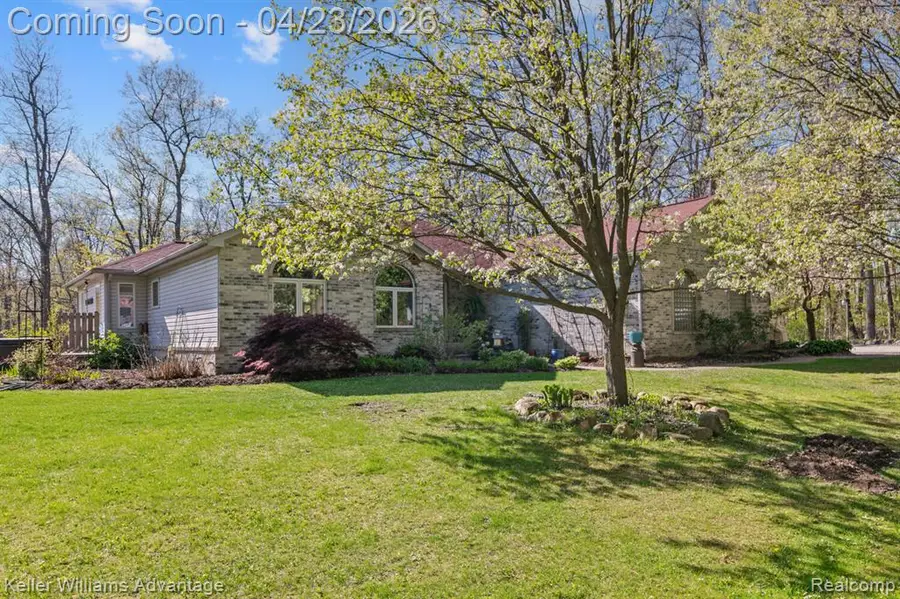 3370 Breezewood, Ortonville, MI 48462 - #2